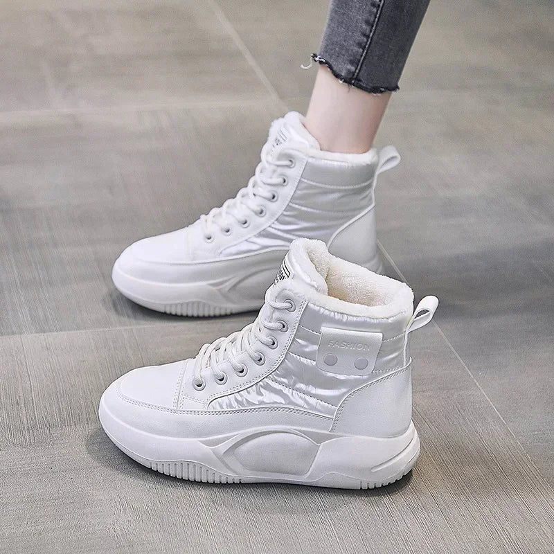 Bota Feminina Confortável Esportiva de Inverno